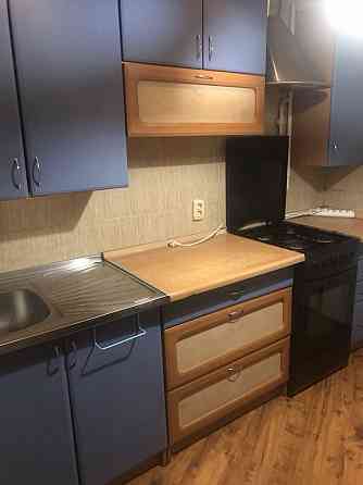 Продаж Квартира 2-кімнатна, 3/8 поверх на Науки вул., д. 4 Київ