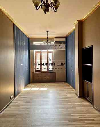 Оренда офісне приміщення на Шота Руставели ул. поверх - 4/5 Киев