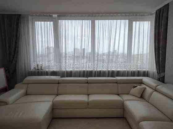 Оренда Квартира 3-кімнатна, 19/26 поверх на Лобановського пр-т, 6А Киев