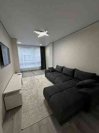 Продаж Квартира 3-кімнатна, 2/7 поверх на Слави Стецько Ивано-Франковск