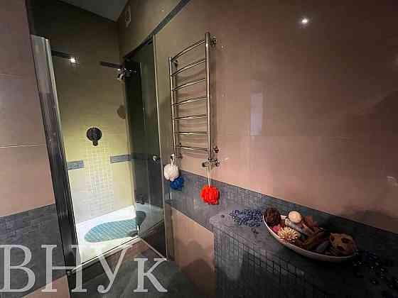 Продаж Квартира 3-кімнатна, 5/5 поверх на вул. Петлюри Львів