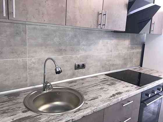 Оренда Квартира 1-кімнатна, 20/35 поверх на Харьковское шоссе, 19 Київ