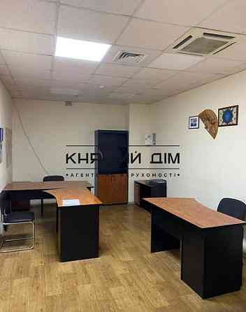 Оренда офісне приміщення на Руденко Ларисы ул. поверх - 5/8 Київ