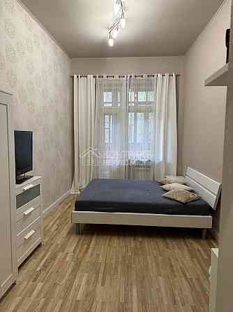 Продаж Квартира 5-кімнатна, 2/4 поверх на вул. Максиміліанівська Харків