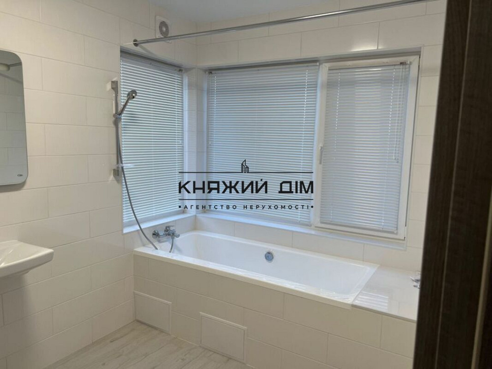 Первая сдача! Аренда отличного 2-х этажного дома в с. Гатное. № 139293  - фото 10