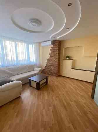 Оренда Квартира 2-кімнатна, 7/16 поверх на пр. Петра Григоренко Киев