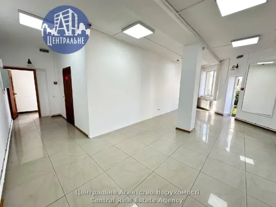 For rent Office Spaces area 95 sq.m floor 2 Chernivtsi Заводська 56К Chernivtsi