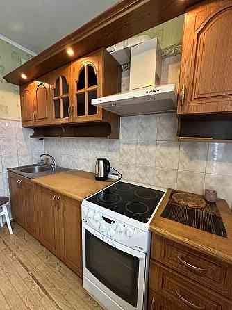 Оренда Квартира 1-кімнатна, 11/16 поверх на Ахматової, 16 Киев