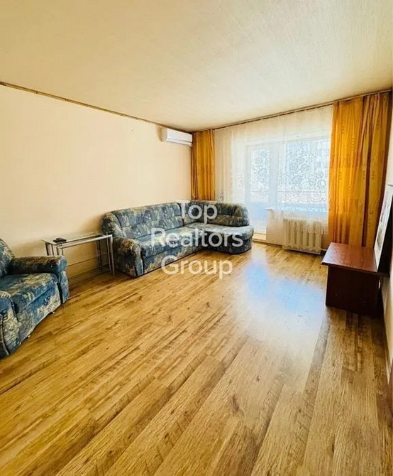 Оренда Квартира 1-кімнатна, 9/15 поверх на Бажана Киев - изображение 1