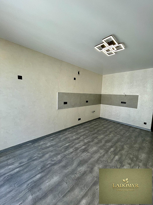 Продаж Квартира 1-кімнатна, 9/9 поверх на вул. Соборна Ровно - изображение 2