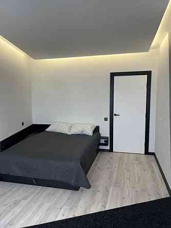 Продаж Квартира 2-кімнатна, 14/14 поверх на вул. Незалежності Zhytomyr