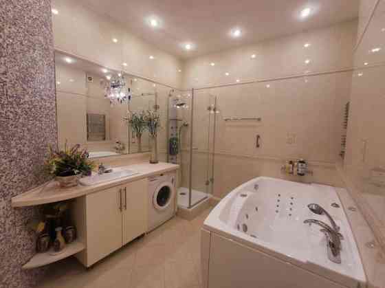 Оренда Квартира 3-кімнатна, 23/25 поверх на Маршала Тимошенко, 21 Київ