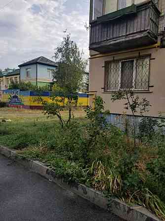 Продаж Квартира 2-кімнатна, 1/5 поверх на Харьковское шоссе, 14/1 Kiev