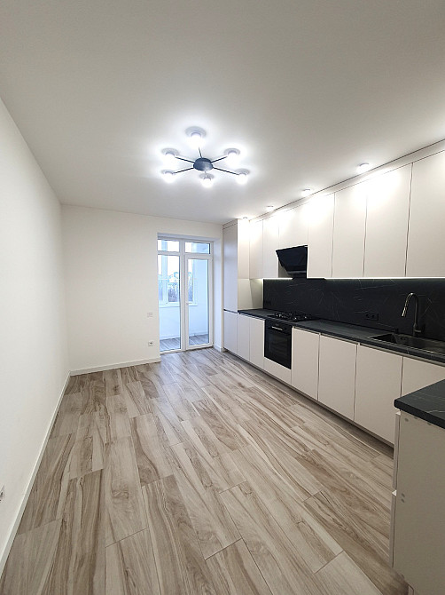 Продаж Квартира 1-кімнатна, 9/10 поверх на Целевича Ю. вул., 4а Івано-Франківськ - фото 2