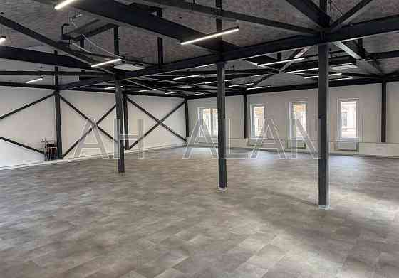 Оренда Будинок 15-кімнатний на Франка Івана вул., 26 Kiev