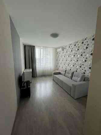 Оренда Квартира 1-кімнатна, 22/25 поверх на ул. Урловская Київ