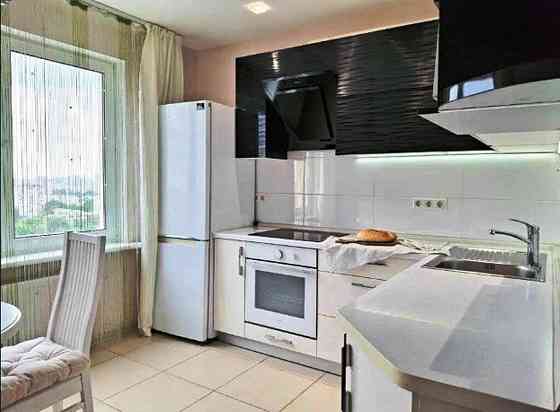 Продаж Квартира 3-кімнатна, 22/25 поверх на улица Хорольская, д.1 Киев