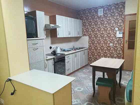 Оренда Квартира 1-кімнатна, 18/18 поверх на Вишняківська, 52 Київ