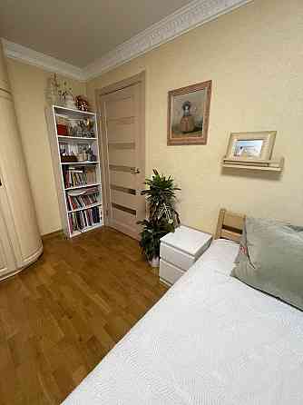 Продаж Квартира 3-кімнатна, 4/9 поверх на Зодчих вул., д. 34 Kiev