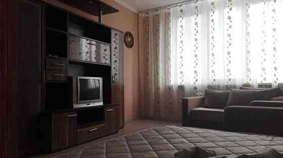 Оренда Квартира 1-кімнатна, 3/25 поверх на Олени Пчілки, 2 Київ