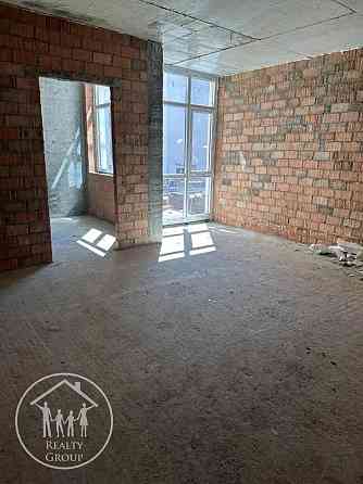 Продаж 1к Квартира 43 кв.м Галицька Vynnyky