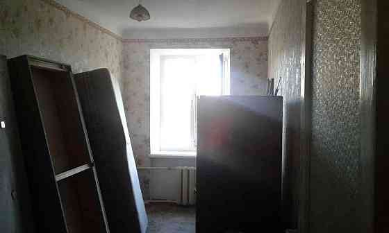 Оренда Квартира 3-кімнатна, 4/5 поверх на ул. Лагерная Киев