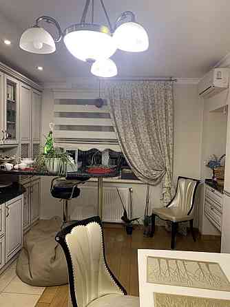 Продаж Квартира 4-кімнатна, 9/10 поверх на вул. Івасюка В. Івано-Франківськ