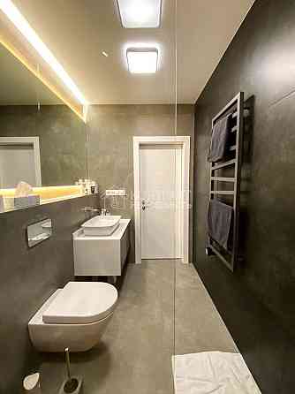 Продаж Квартира 2-кімнатна, 16/16 поверх на вул. Молочна Харків