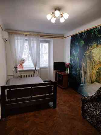 Оренда Квартира 1-кімнатна, 2/5 поверх на Будівельників, 26 Київ