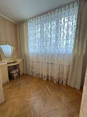 Оренда Квартира 2-кімнатна, 2/16 поверх на вул. Анни Ахматової, 14б Kiev