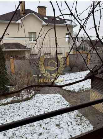 Продаж Будинок 4-кімнатний 