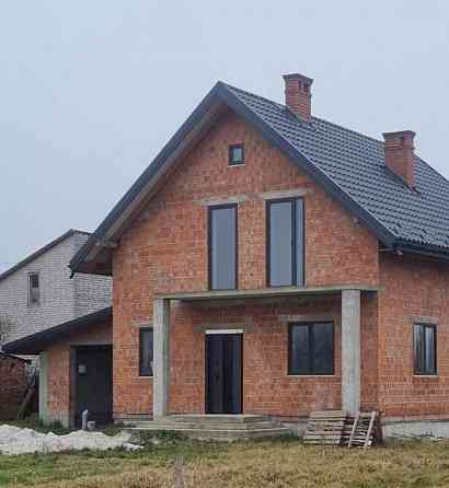 Продаж Будинок 4-кімнатний на вул. Івасюка Городок