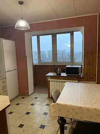 Оренда Квартира 4-кімнатна, 9/16 поверх на вул. Севастопольська, 17 Kiev