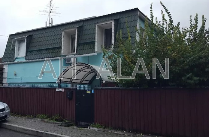 Продаж Будинок 8-кімнатний на Добровольчих батальйонів вул., 26 Київ - фото 1