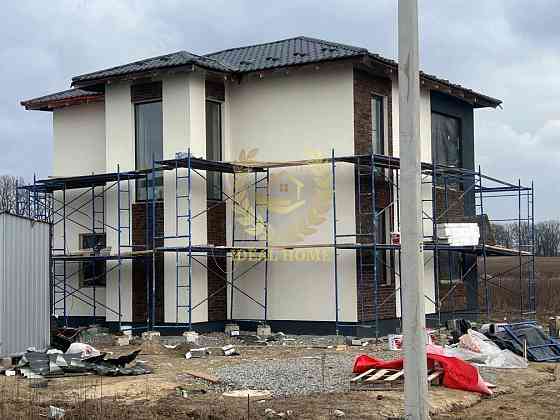 Продаж Будинок 4-кімнатний 