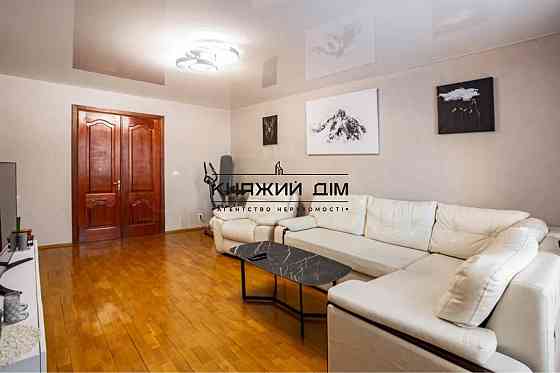 Продаж 3-х кімнатної ,вул.Драгоманова 44 А.м.Позняки . Київ