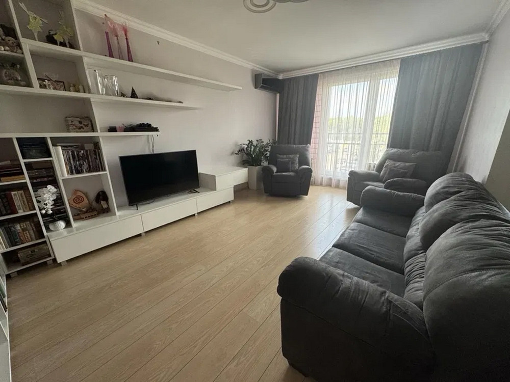 Продаж Квартира 4-кімнатна, 3/16 поверх на 8 Марта ул., 9А Дніпро - фото 1