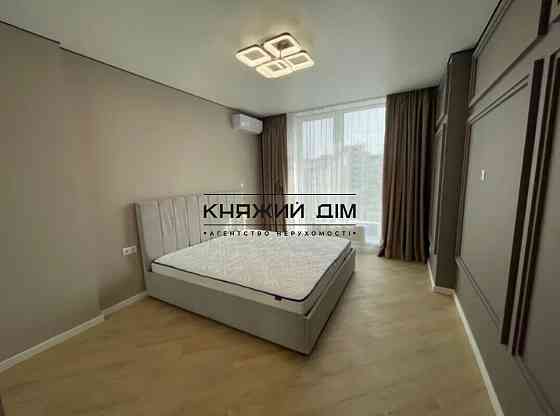 Оренда Квартира 2-кімнатна, 23/25 поверх на Ревуцкого ул. Киев