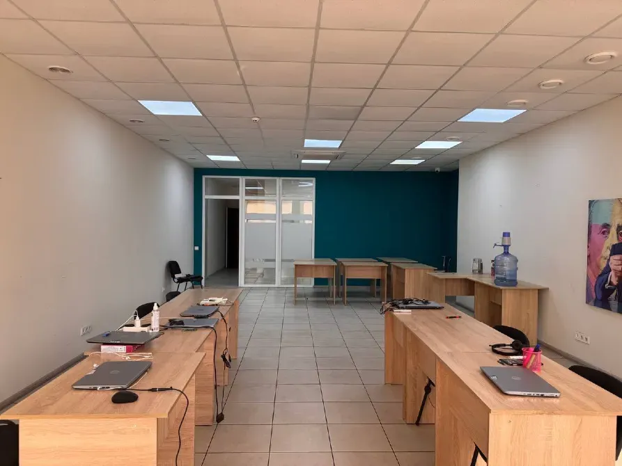 Здається Офісні приміщення площа 220 кв.м  Дніпро  Дніпро - фото 2