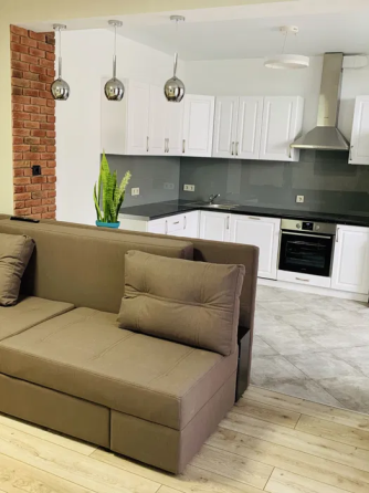 Оренда Квартира 1-кімнатна, 15/22 поверх на проспект Глушкова, 9д Киев