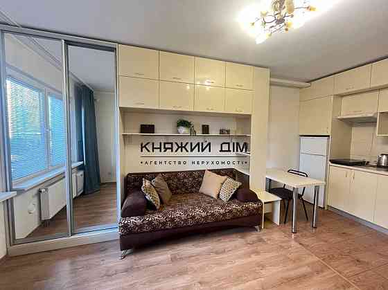 Оренда Квартира 1-кімнатна, 3/25 поверх на Русовой Софии ул. Киев
