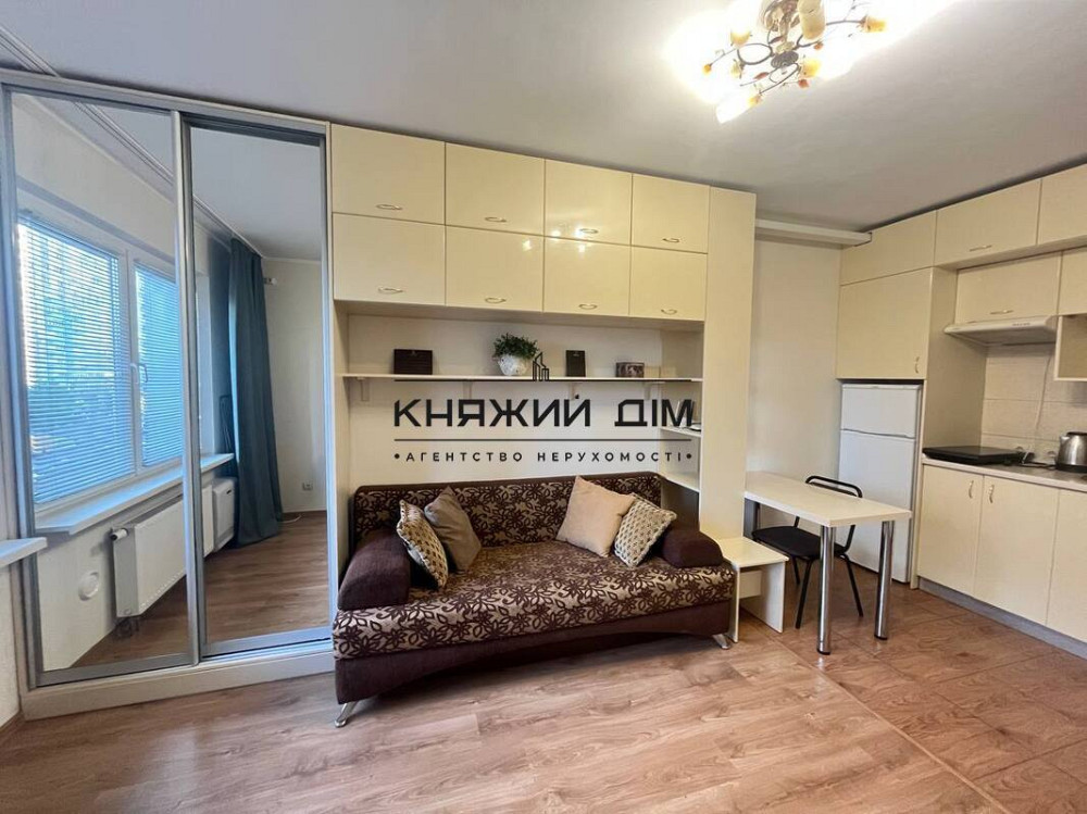 Оренда Квартира 1-кімнатна, 3/25 поверх на Русовой Софии ул. Київ - фото 1