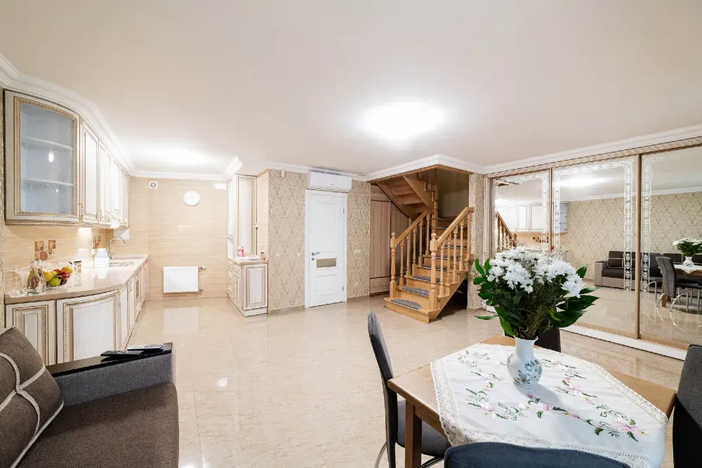 Продаж 2-поверховий Таунхаус з ділянкою 2 сот 88 кв.м 3 кімн.  Виноградів - фото 4