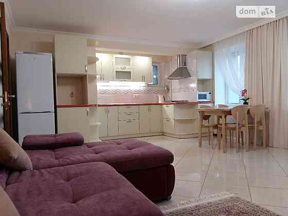 Оренда Квартира 3-кімнатна, 3/7 поверх на ул. Туровская Киев