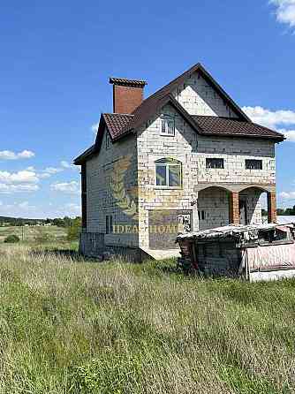 Продаж Будинок 8-кімнатний 