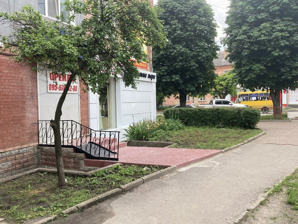 Продаж торгове приміщення на Соборна поверх - 1/3 Кропивницький - фото 1