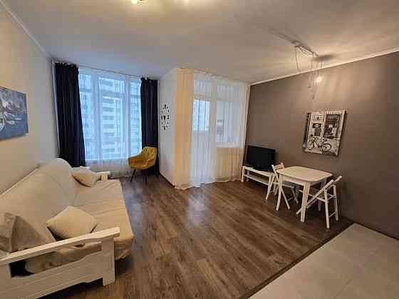 Продаж Квартира 1-кімнатна, 11/26 поверх на Пчелки, 3 Київ