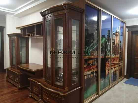 Оренда 5-ти кімнатної квартири з паркінгом метро Печерська, код № 11195657 Київ