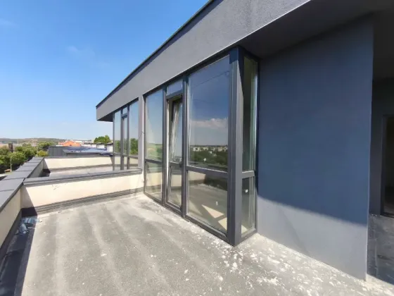 For sale 3-room Apartment 134 sq.m Собранецька 100 Uzhhorod