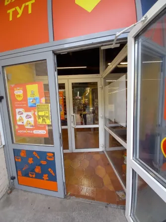 Shop on Gagarina (Nagorka) with tenants. Located on Gagarina Ave. 23 Dnipro